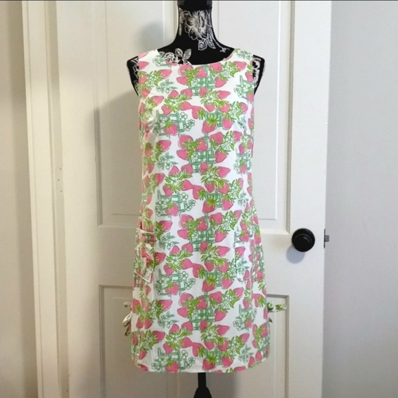 Lilly Pulitzer Dresses & Skirts - 🍓Holy Grail🍓 Lilly Pulitzer - Worth Shift Dress
